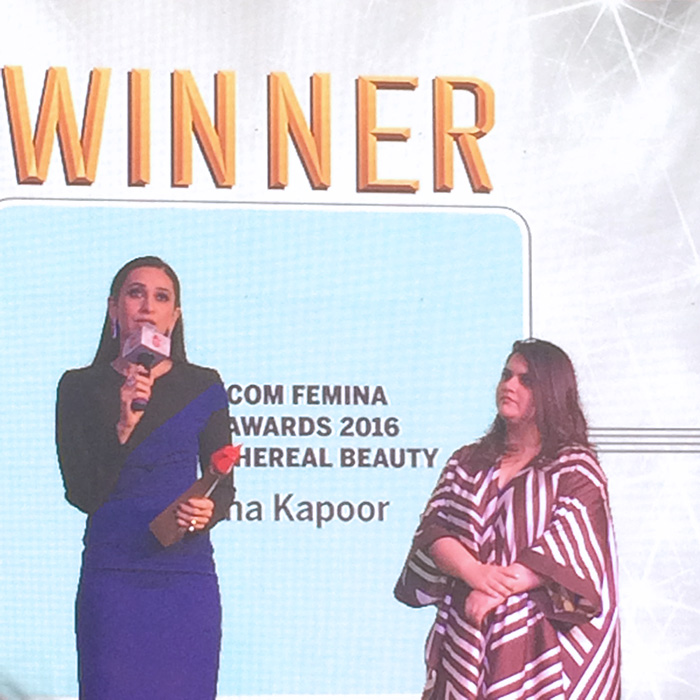 Karisma Kapoor At The Nykaa Femina Beauty Awards 2016