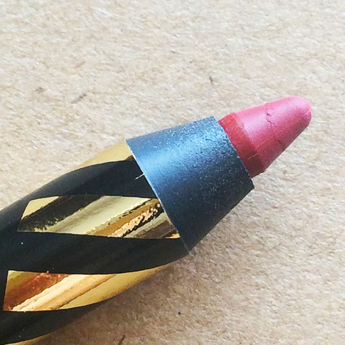Urban Decay x Gwen Stefani 24/7 Glide-On Lip Pencil In ‘Rock Steady’
