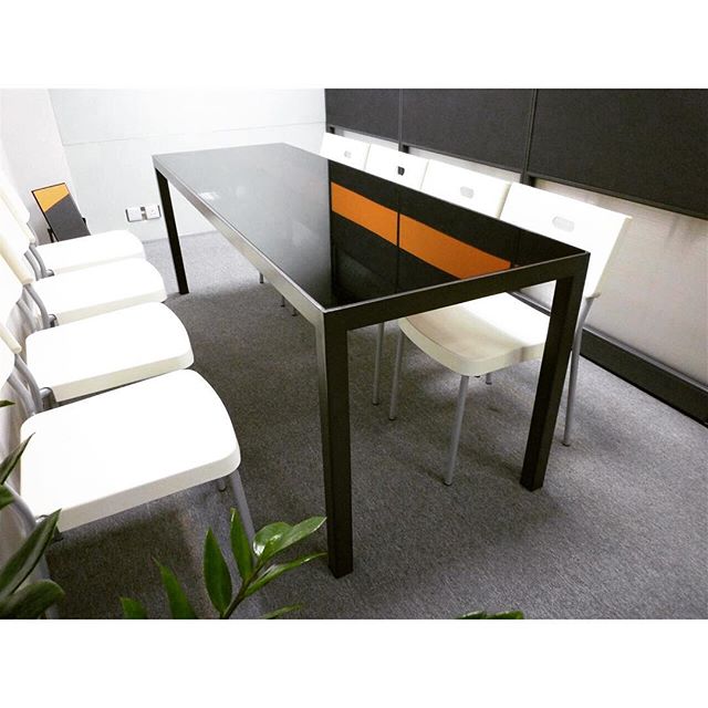 We also provide customization options!! Contact info@eplustrade.com for more detail!!#eplus#HK#hkfurniture#furniture#customizingfurniture#designedfurniture#officefurniture#hotelfurniture#diningtable#bench#cafe#interiordesign#meetingtable#dinningtable