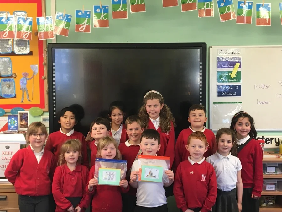 Photo: School Council with Christmas cards for patients at Airedale Hospital