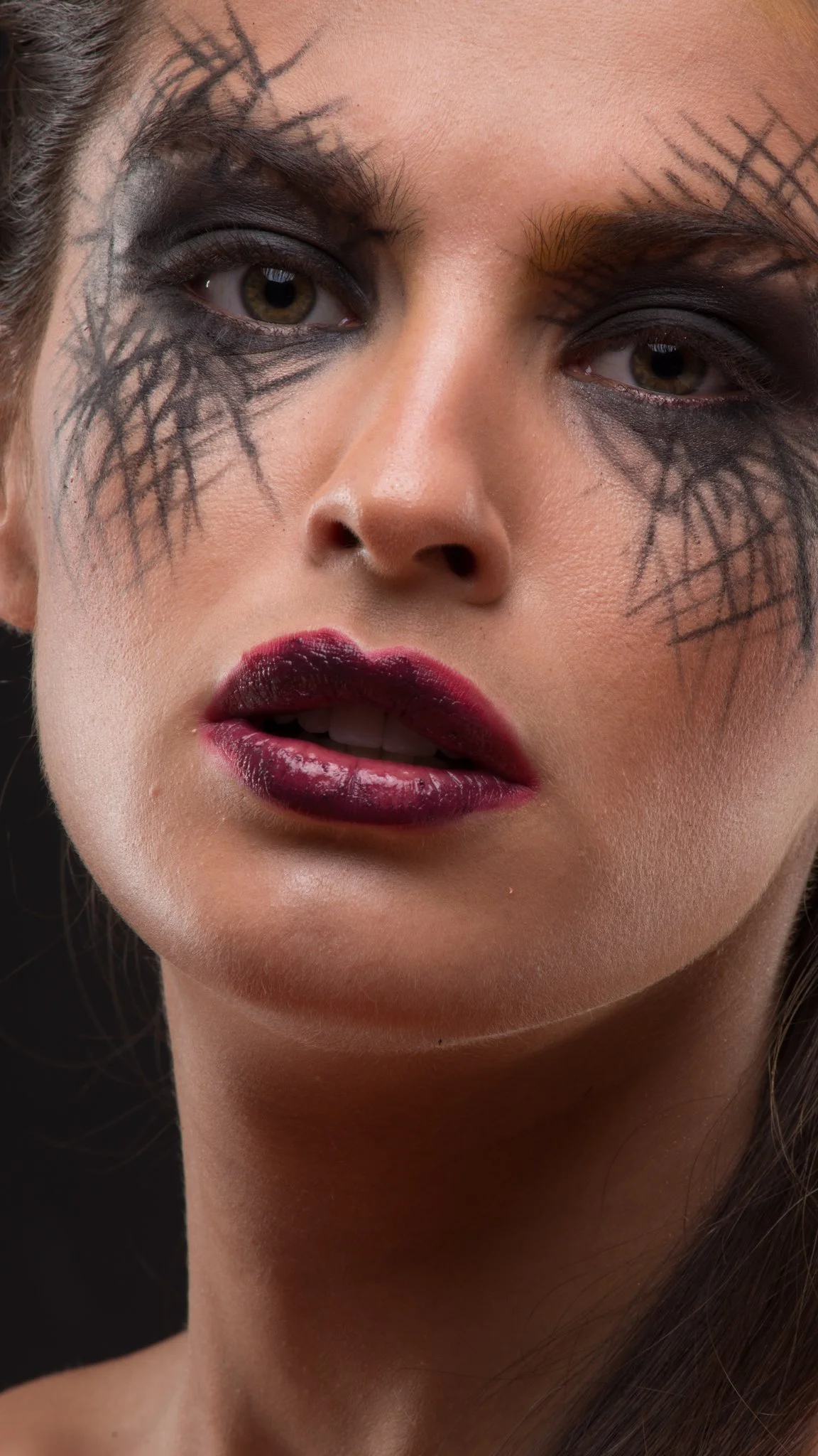 Ozi_LineEyes (1 of 2).jpg