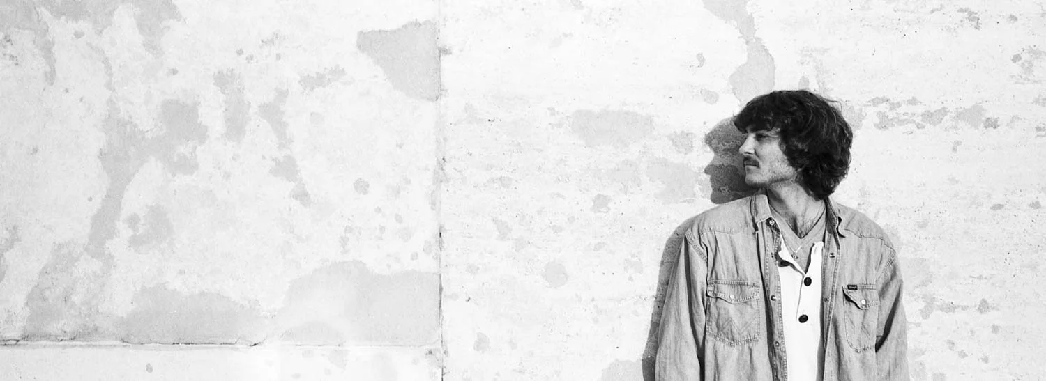 LOOKING-Pauli