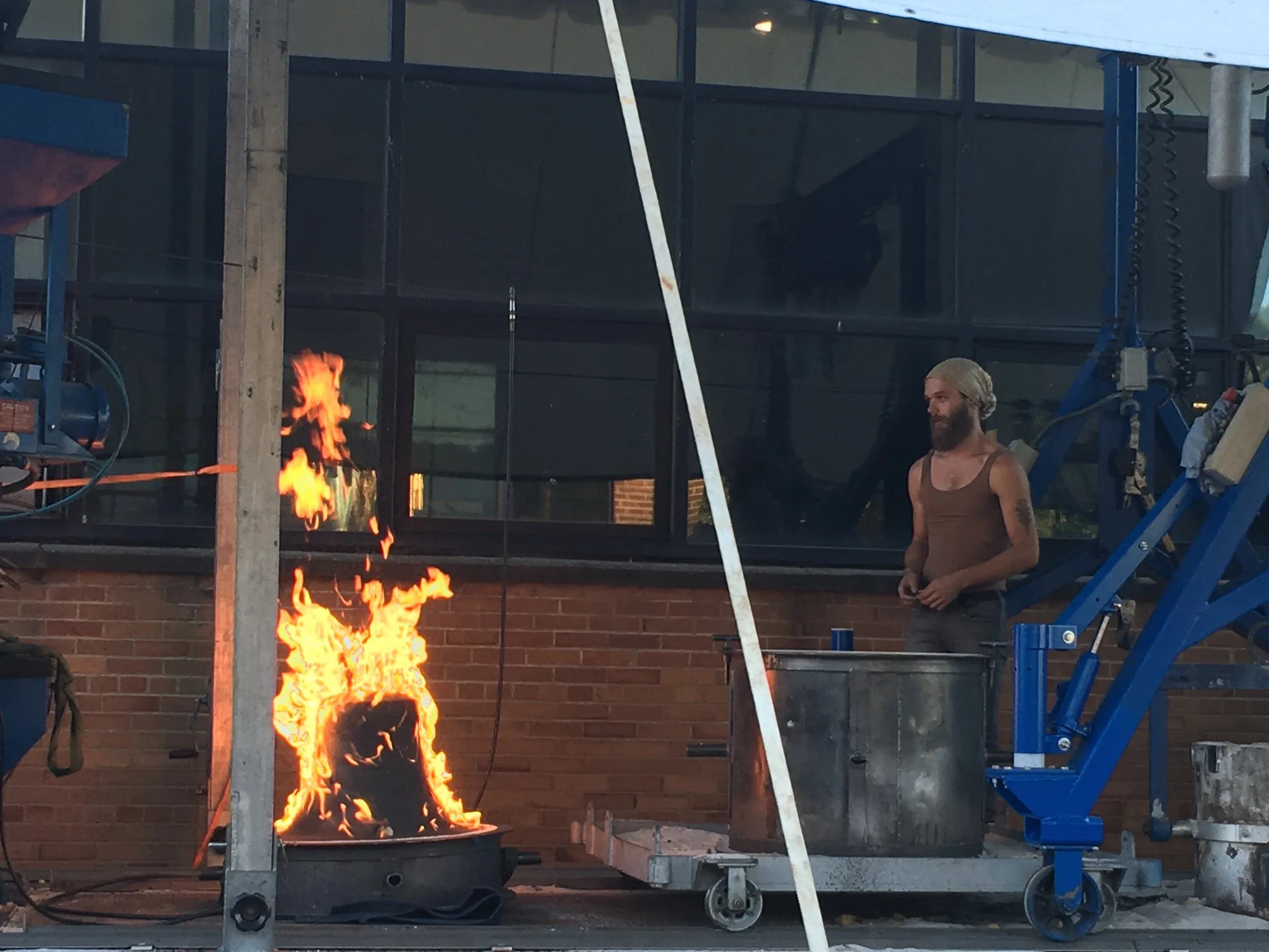 Preparing the mold for the new bell.