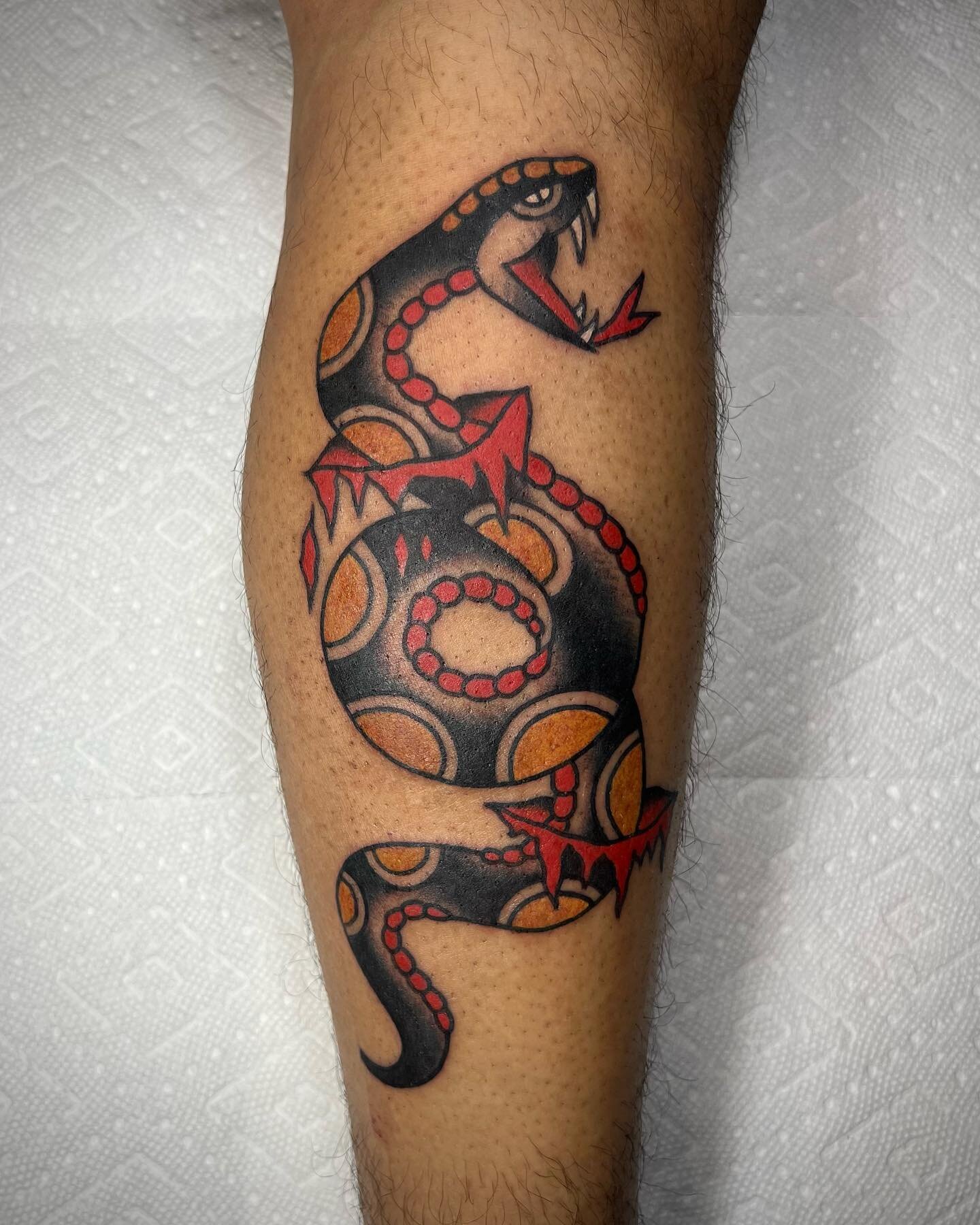 Snake for Matt, thanks for looking.
Time next week, direct message me to book. @victorytattooing