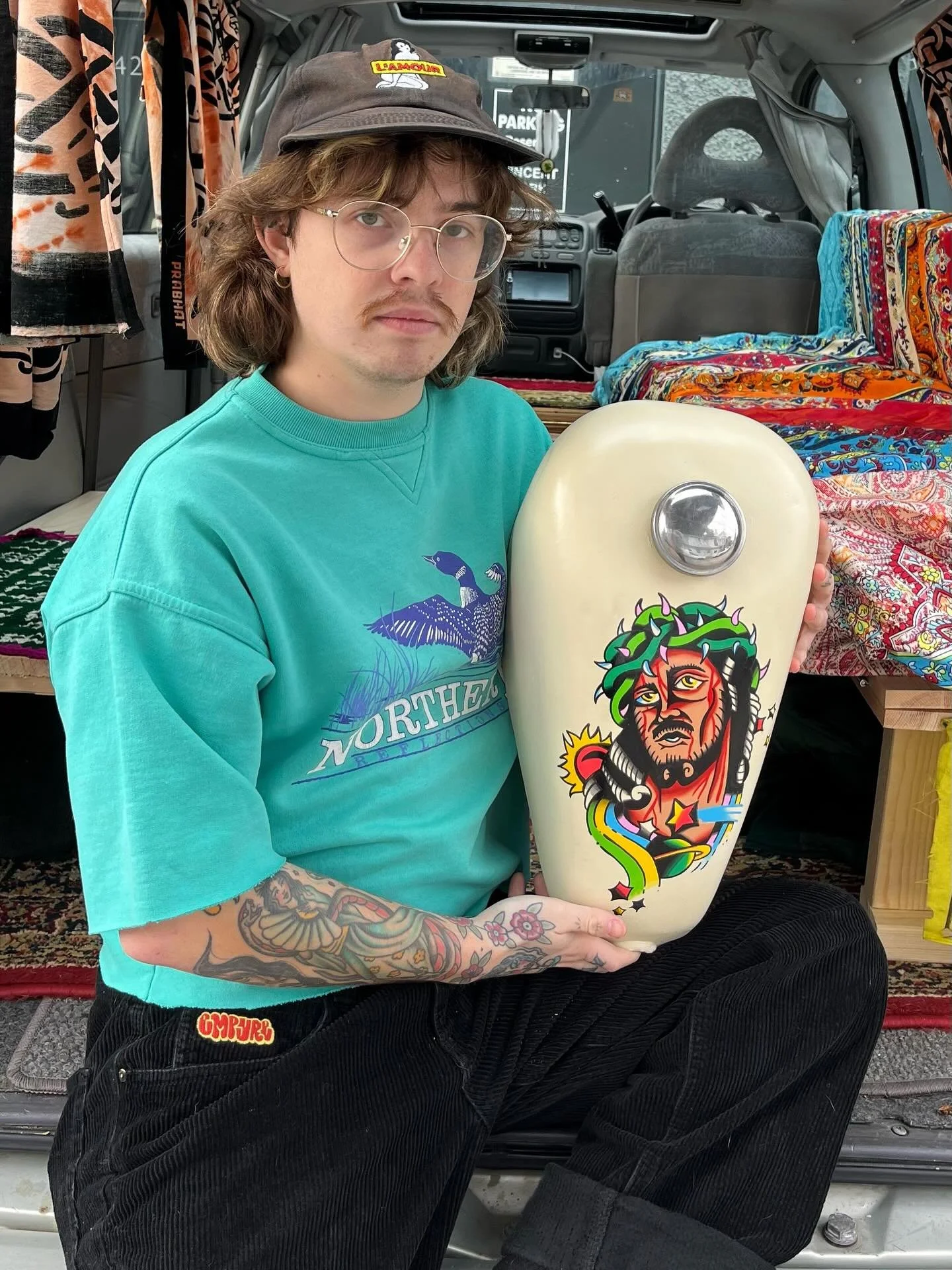 95 Holy water 💧 
New tank painted for the Hog
.
.
.
#tattoo #chopper