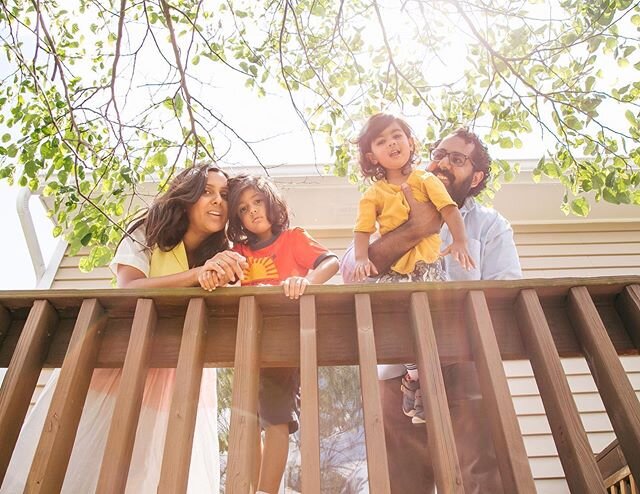 Sunny Summer days. .
.
.
.
.
.
#family #familyphotographer #njphotographer #westorangenj #boys #lifewithboys #stoopsessions #porchportraits #socialdistancing