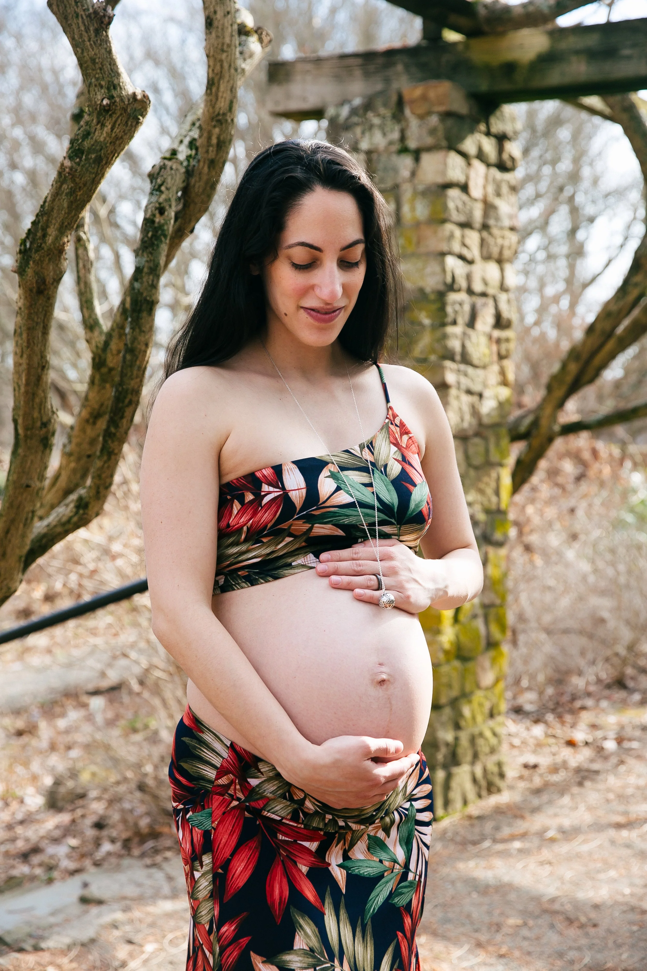 lisa-white-natural-maternity-photos-near-me1.jpg