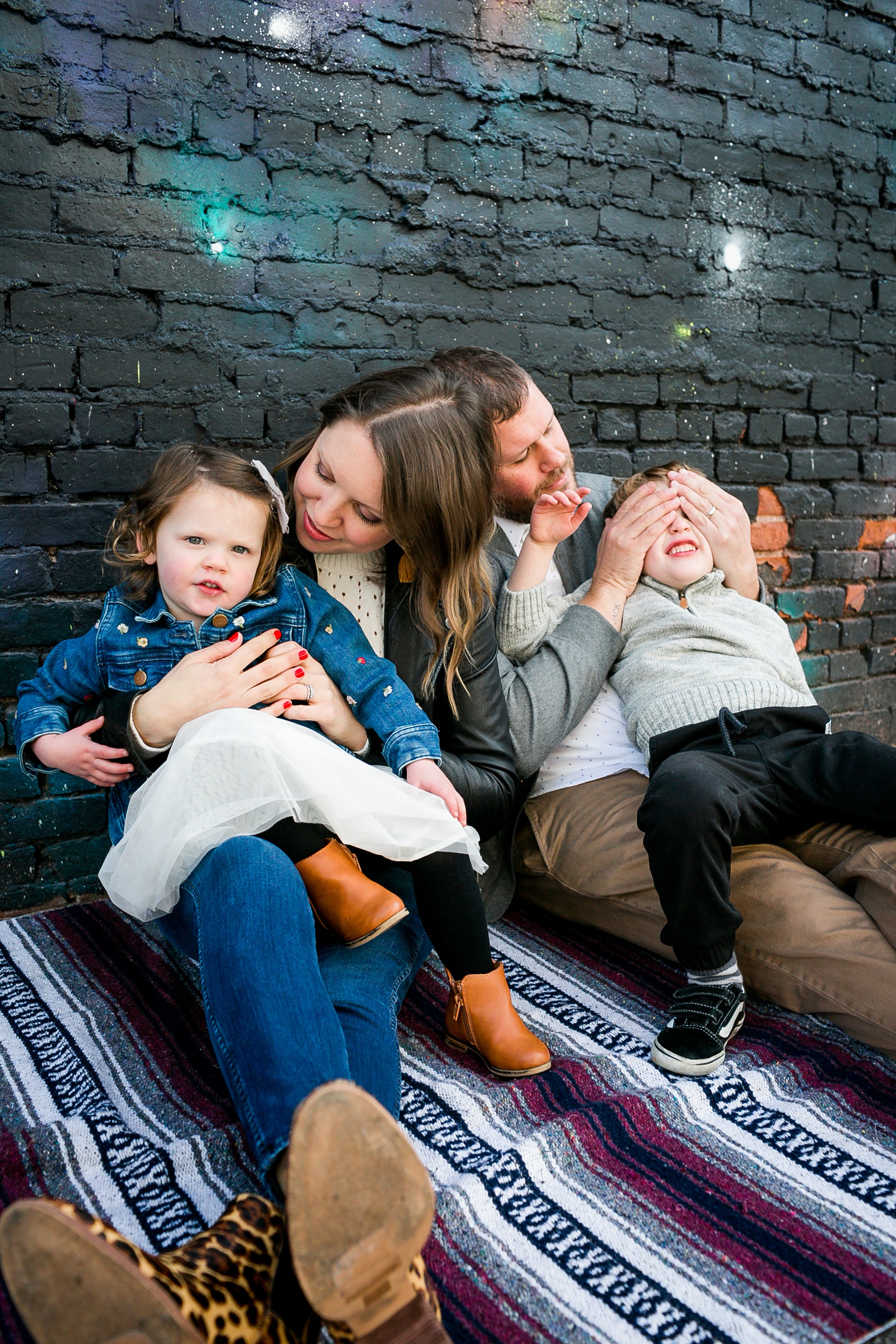 lisa-white-family-photographer-jersey-city-murals.jpg