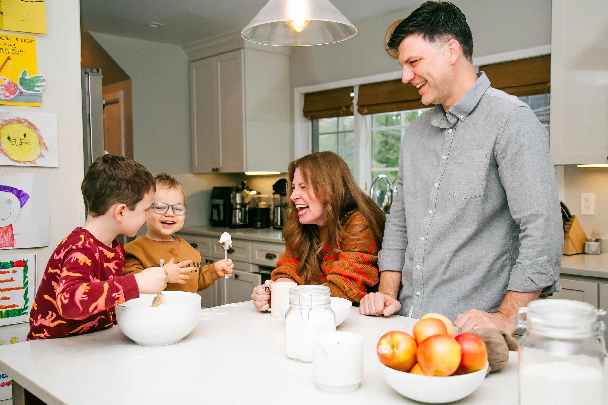 lisa-white-lifestyle-photography-in-the-kitchen-cooking-with-kids.jpg