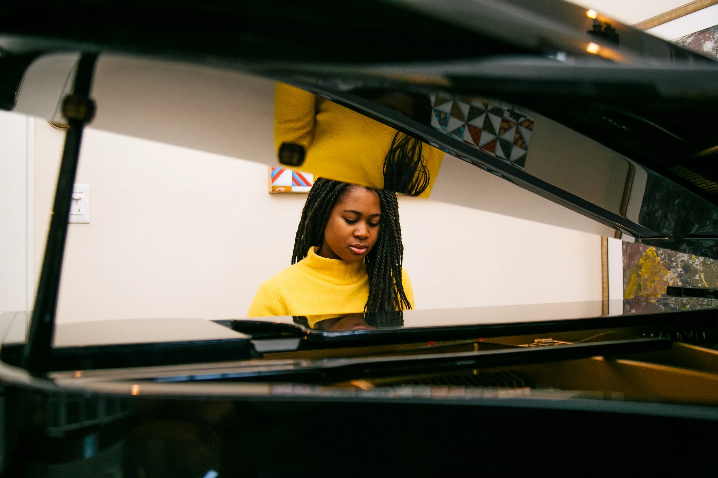 lisa-white-photo-kid-playing-piano-at-nj-home.jpg