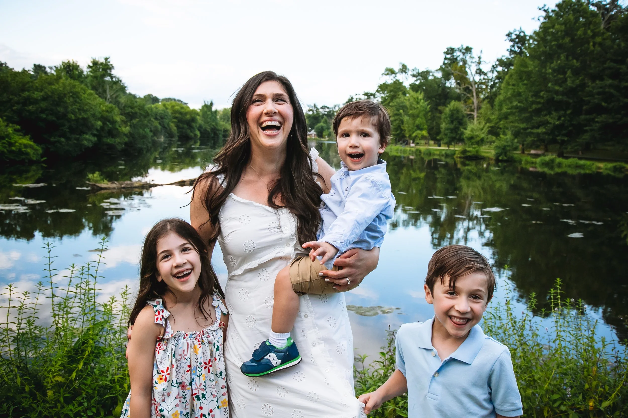 summer-style-for-family-photos-in-new-jersey-1.jpg