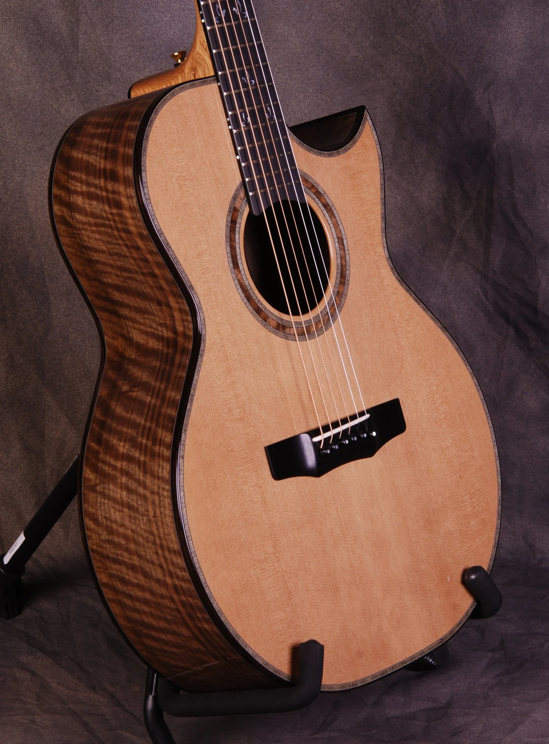 S/N 386 - Bastogne Walnut Back/Sides, Western Red Cedar Top