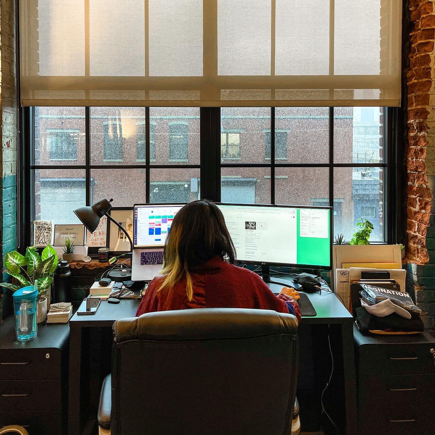 Some days I don&rsquo;t leave my computer and I am engulfed in emails, pre-production and general biz to dos. But that&rsquo;s what makes all the fun sexy stuff happen. Happy Monday from HAPPYMONDAY (and HYFN)! 😁