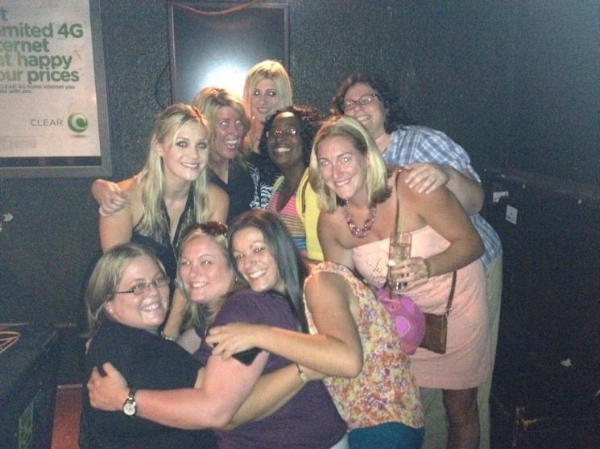 Group shot with so many fabulous ladies in Chicago!