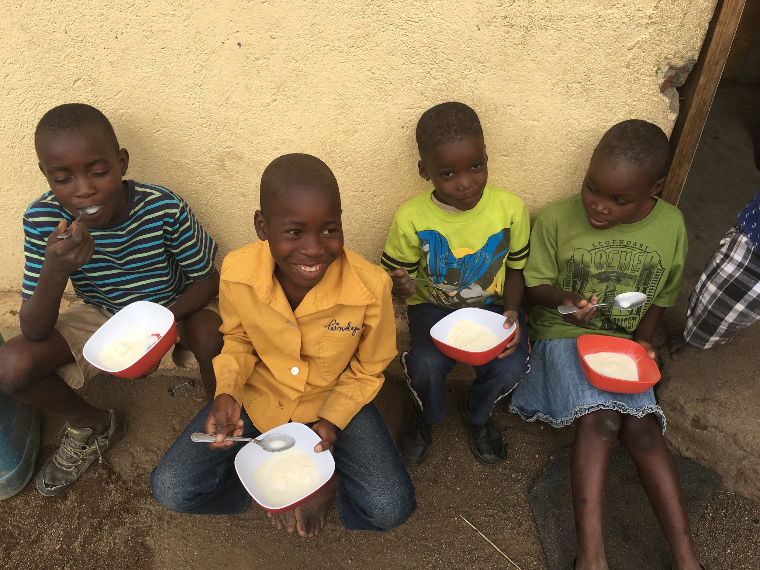 Look at those smiles...eating ice cream for the first time!