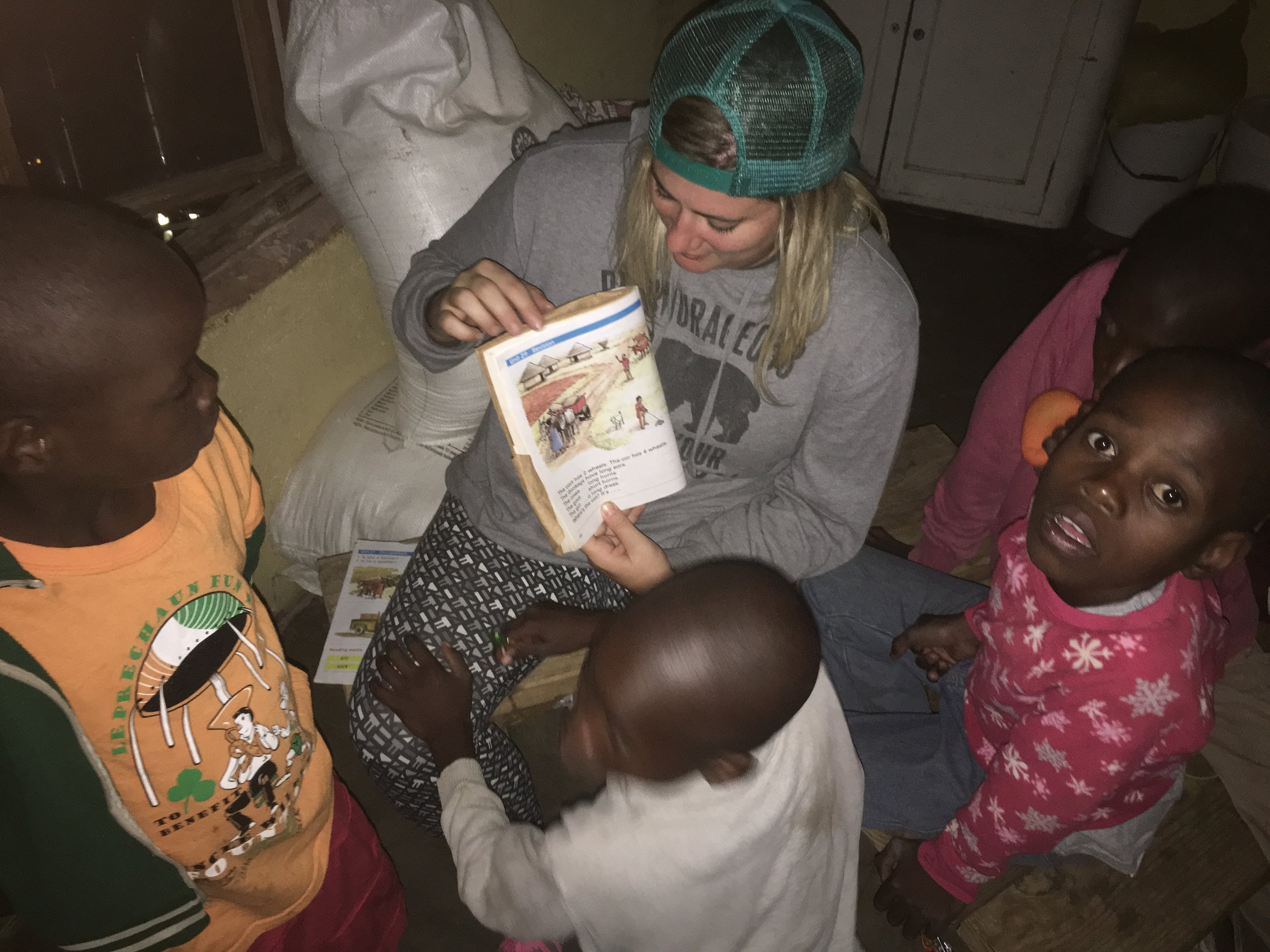 Jill reading to the kids!