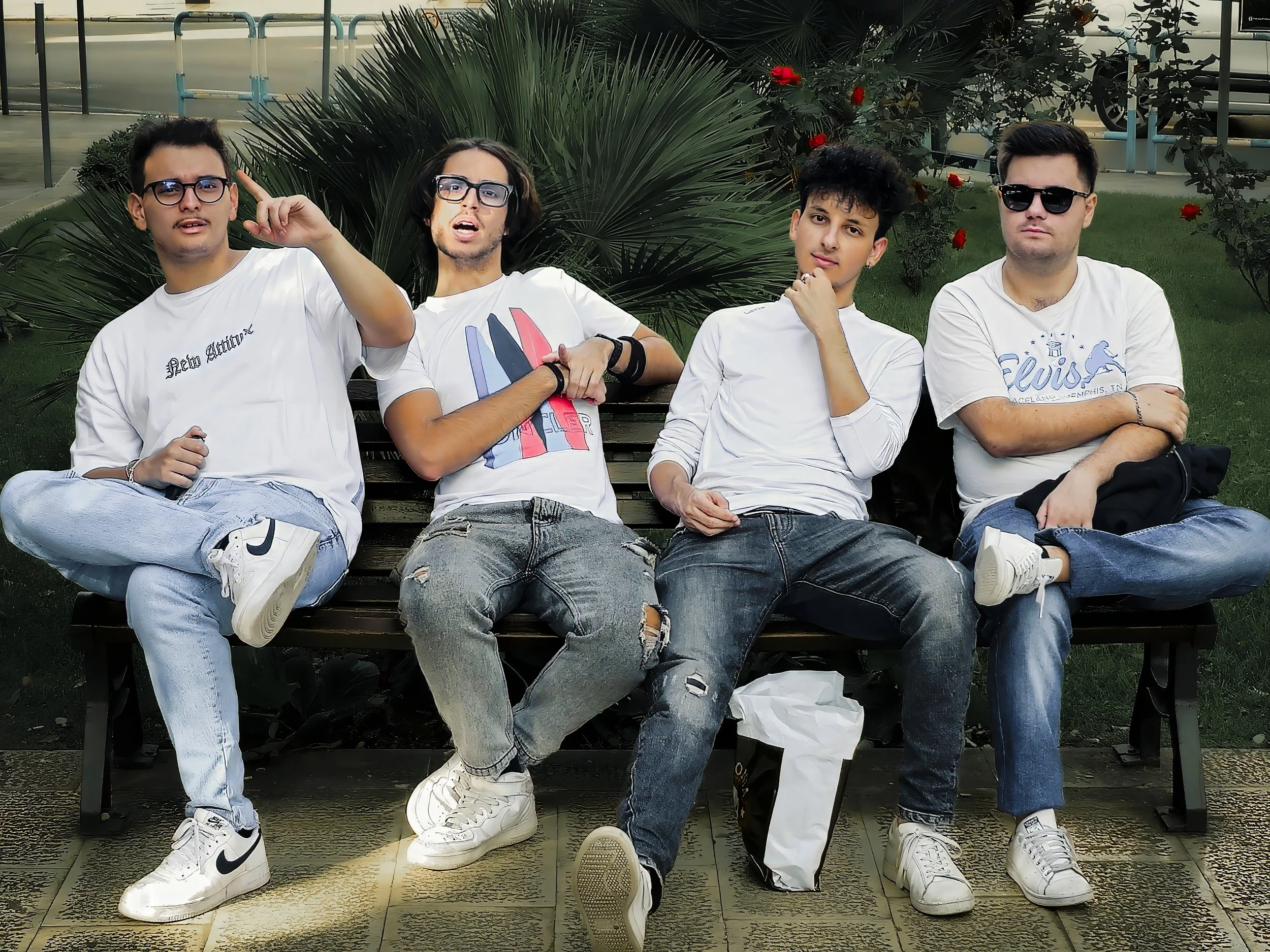 Bari  ELVIS  There are those that run from the camera and those that embrace it .jpg