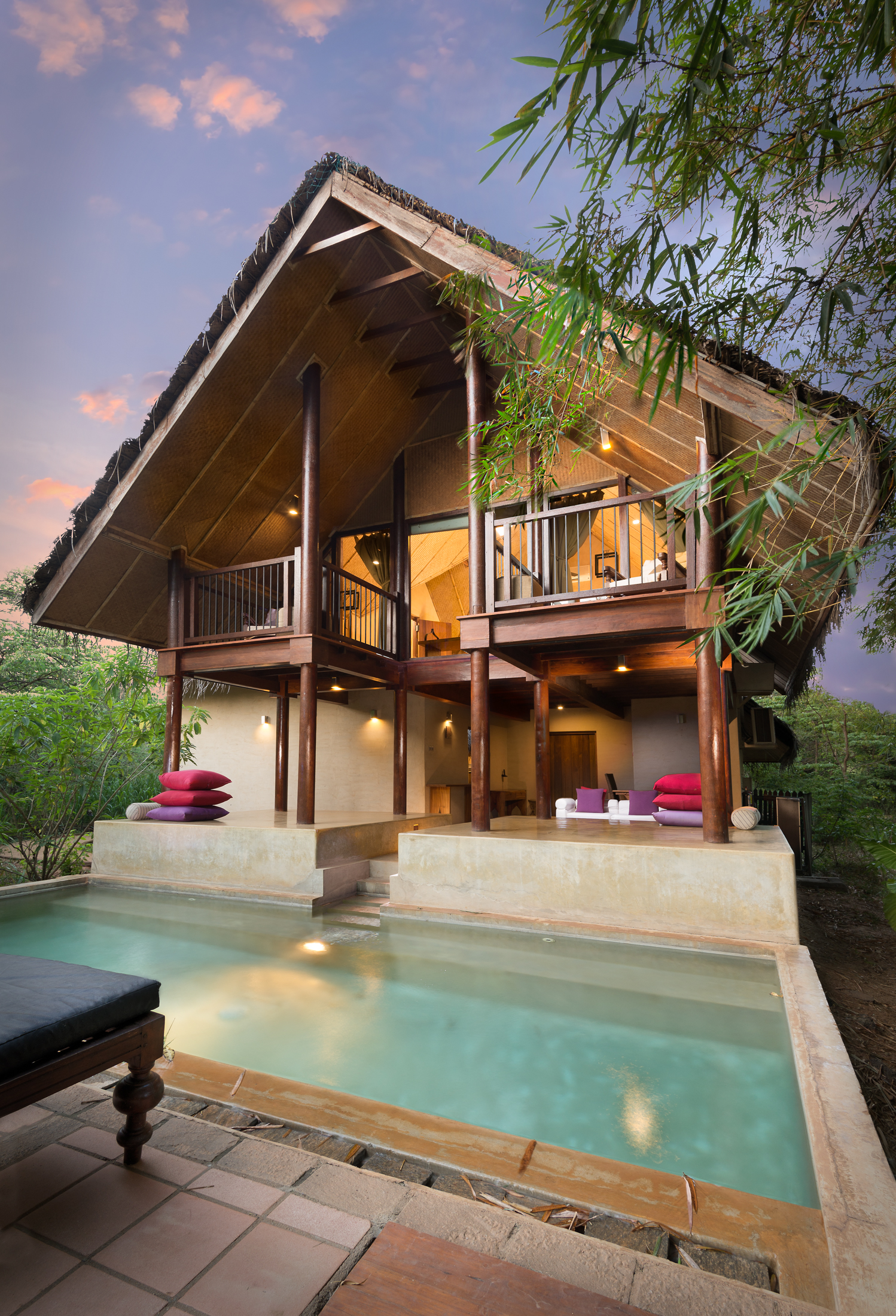 Villa-Uyas2-BrandingFree-MidRes.jpg