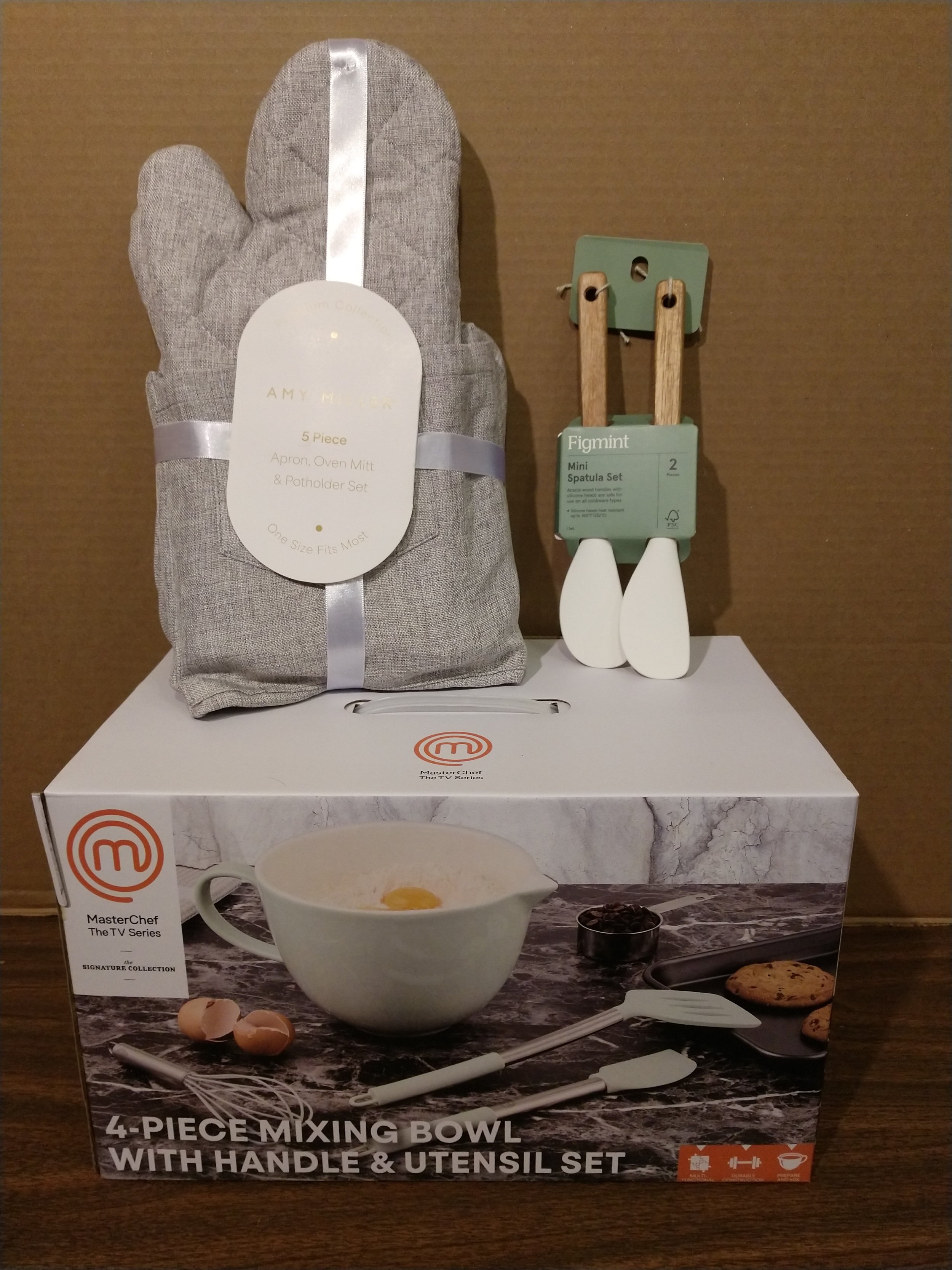 8.26 mix bowl kitch set.jpg