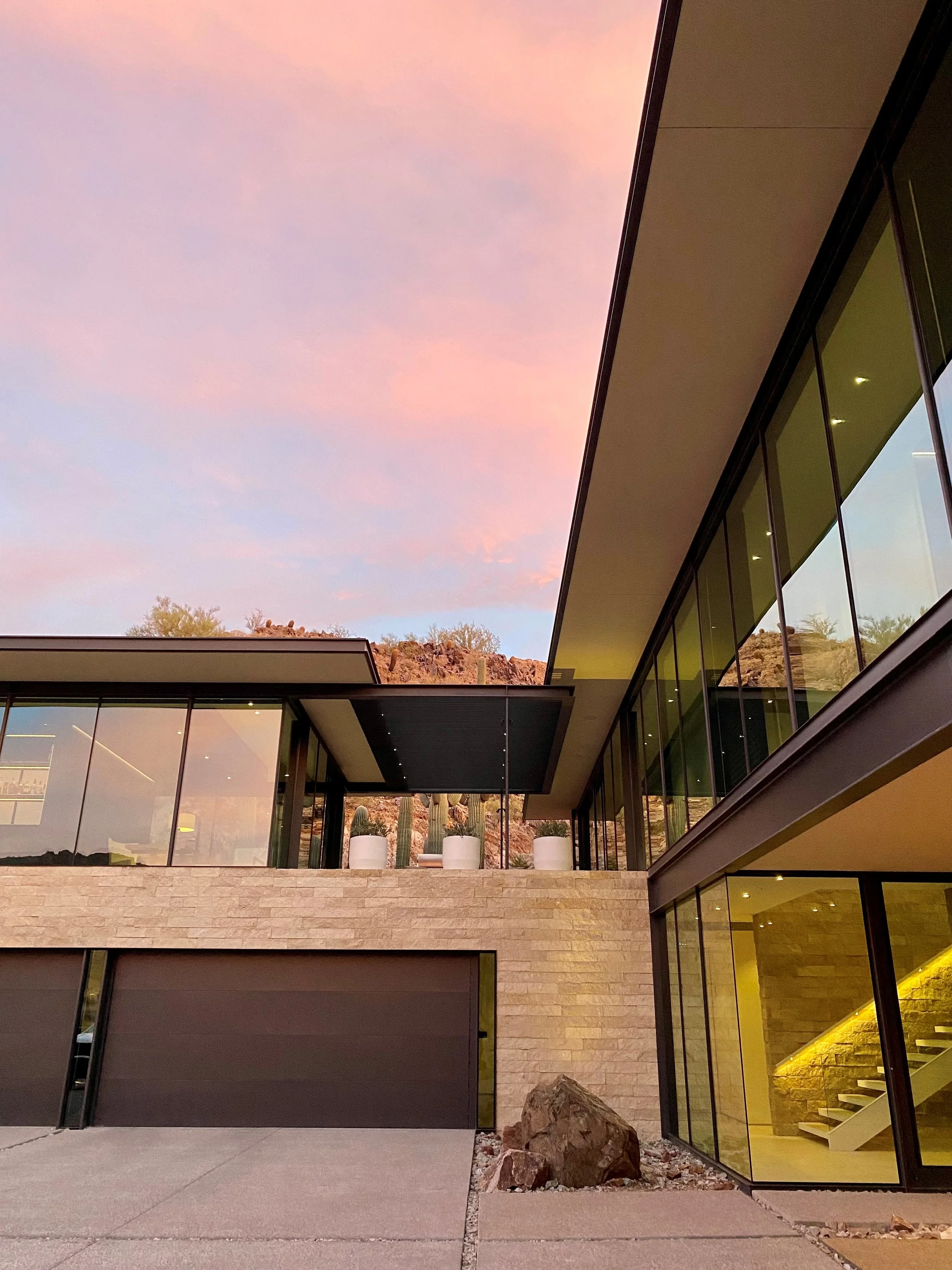 KO Chestnut Shell-McKinley-coursed-single-height-dry-stack-Scottsdale-AZ-2.jpg