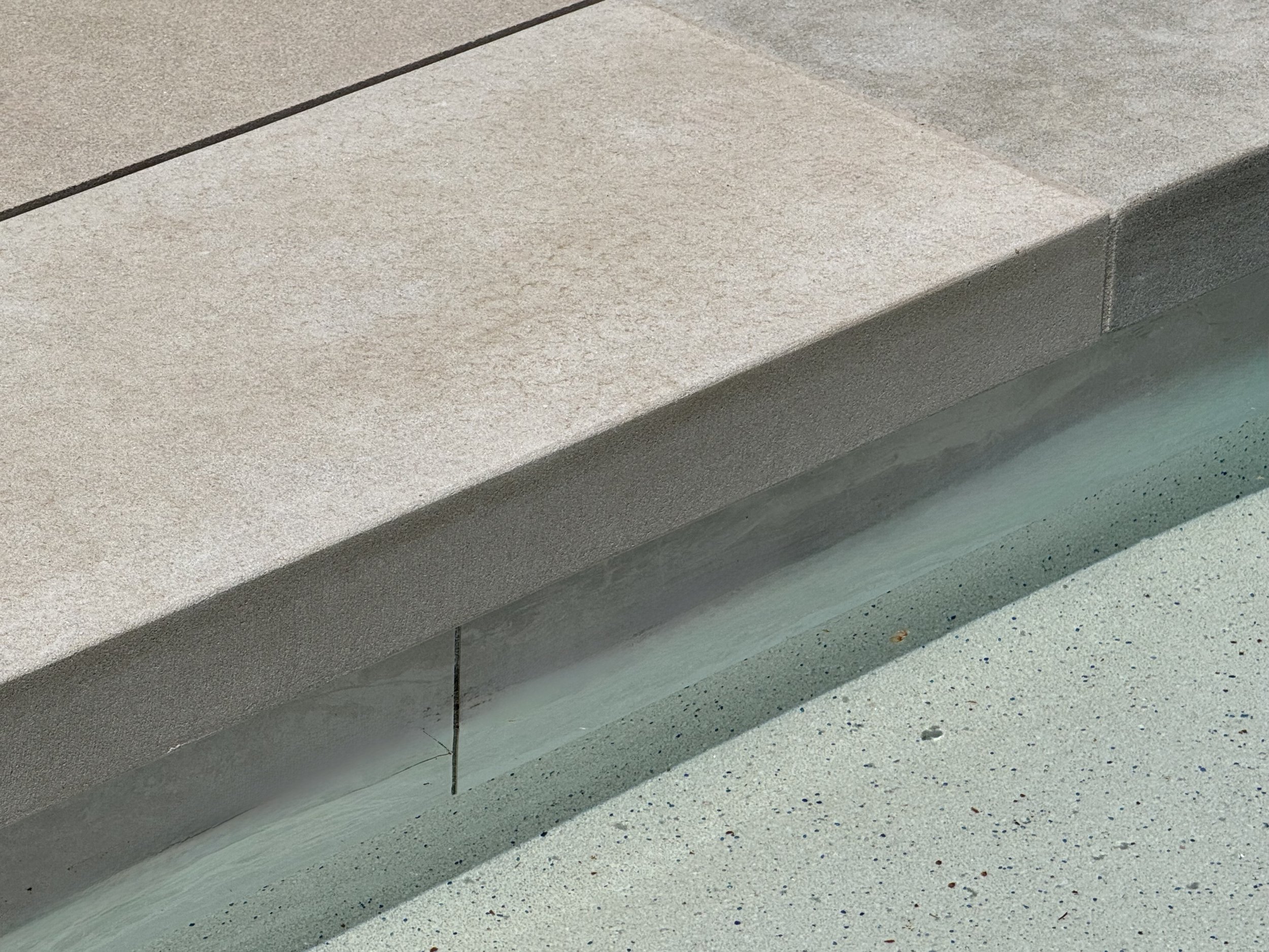 INDIANA LIMESTONE POOL COPING