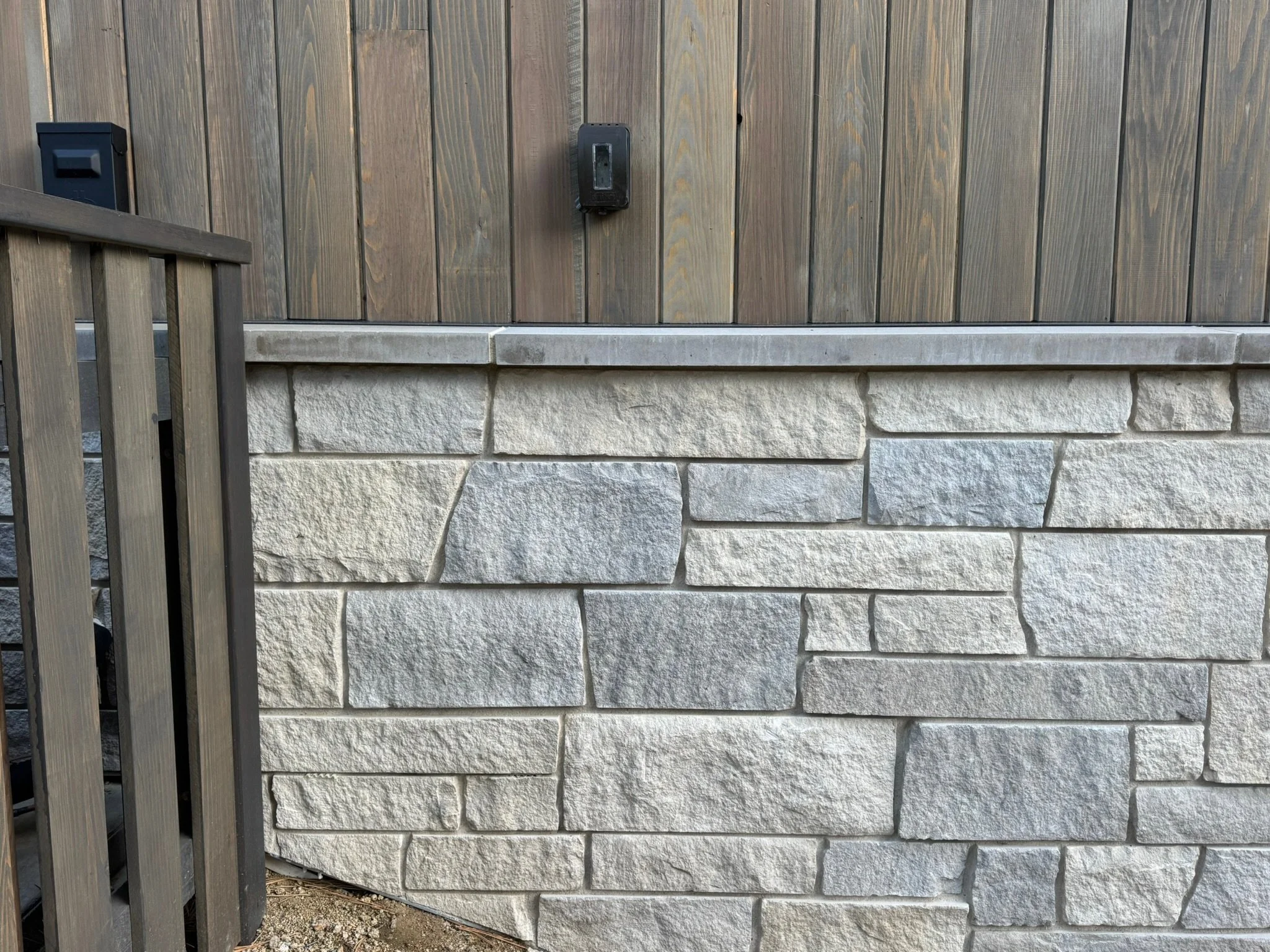 Bellevue Estate Thin Veneer & Charcoal Caps