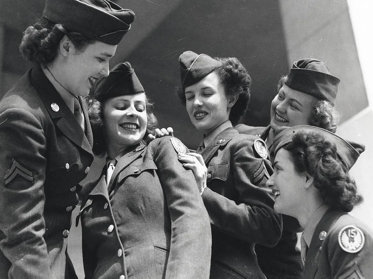 Welcoming WACs, WAVES and SPARs: Serving the Women of WWII at the USO