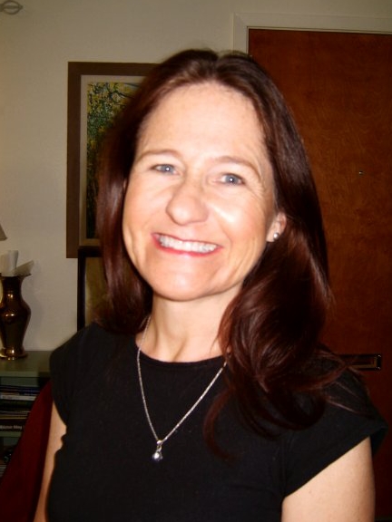LISA AYRES
