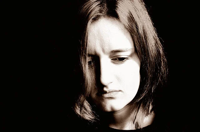 640px-Sad_Woman.jpg