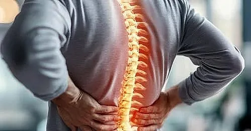 How the Curves in Your Spine Cause Back Pain