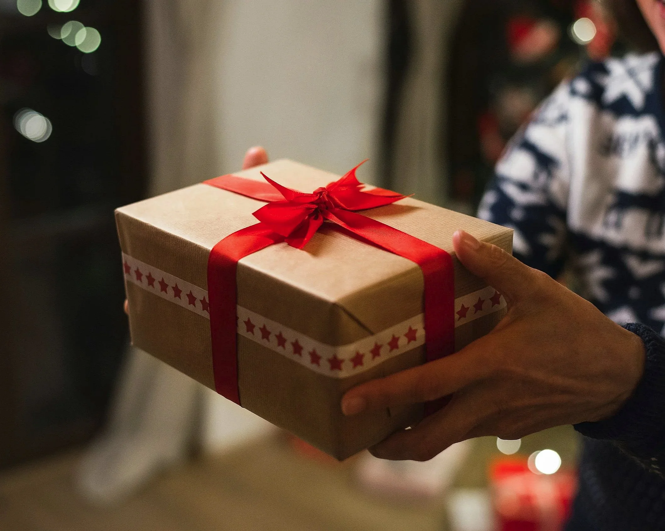 7 Gift Ideas for People with Chronic Illness