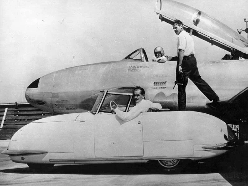 Davis 1948 with jet.jpg