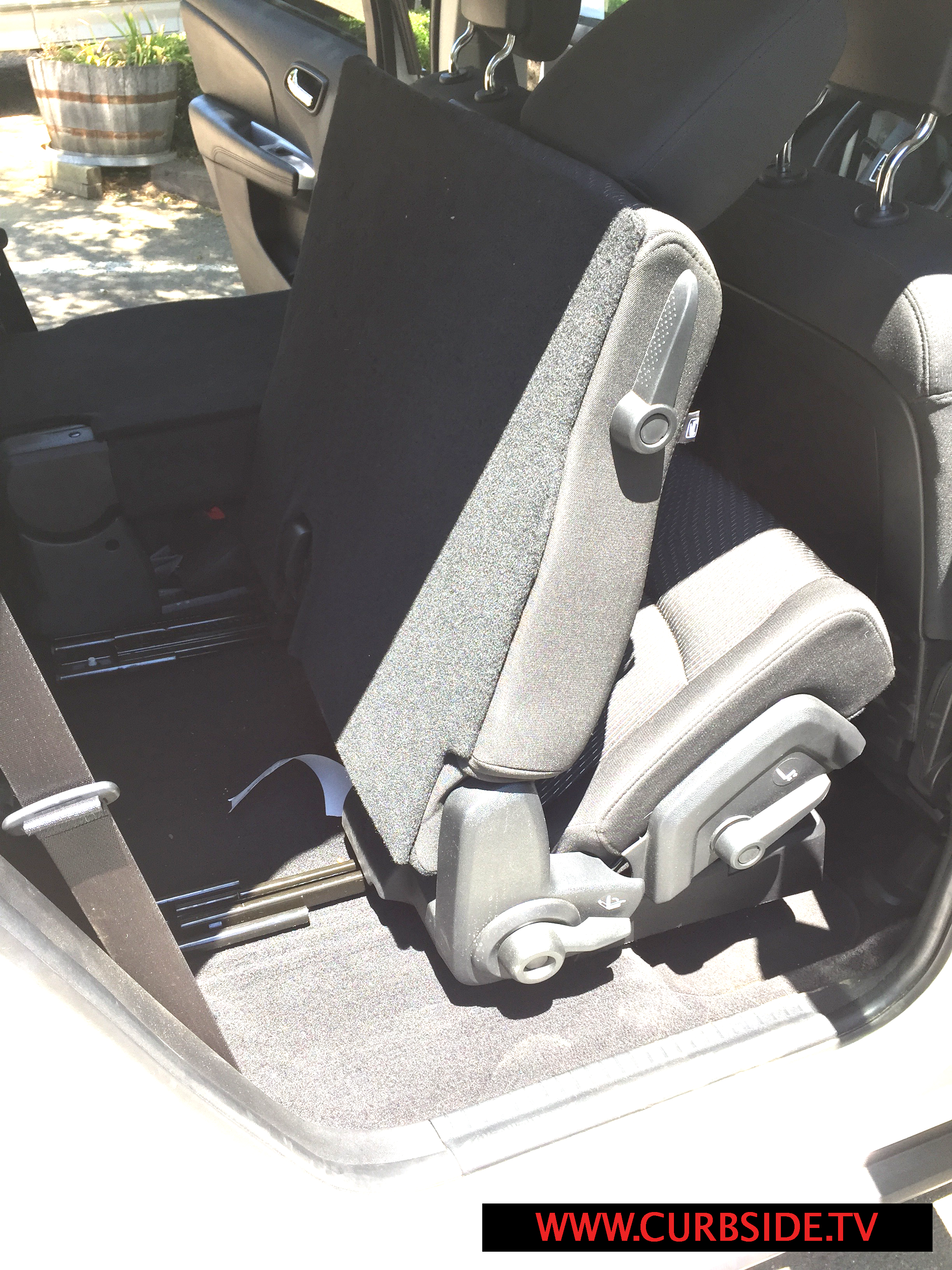 Dodge-Journey-Second-Row-Slide.png