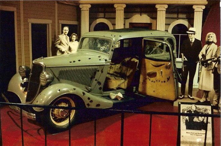 Ford clyde bonnie 1934 v8 & 1934 Ford