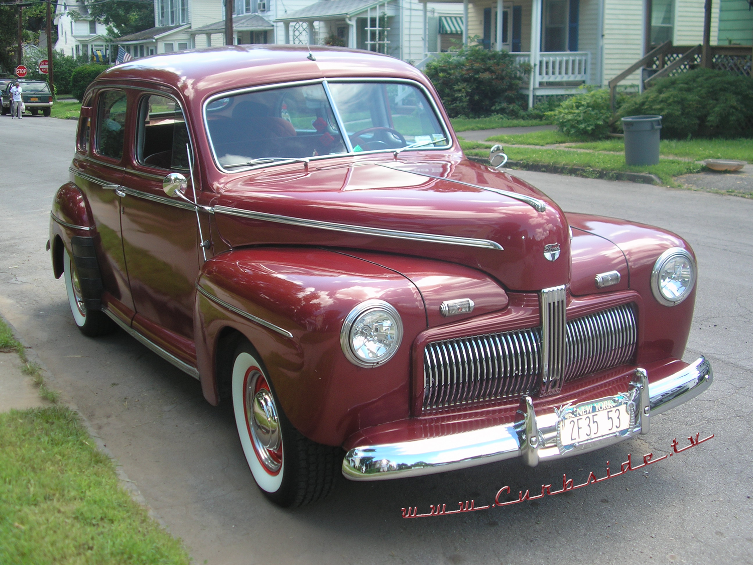 1942 Ford Sedan