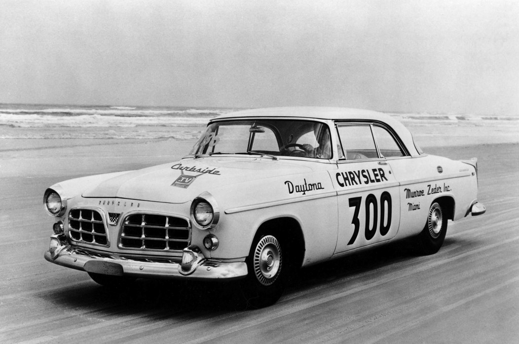 1955-Chrysler-300-racing.png