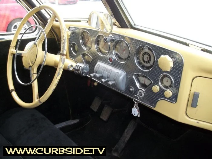 Cord-810-Instrument-Panel.jpg