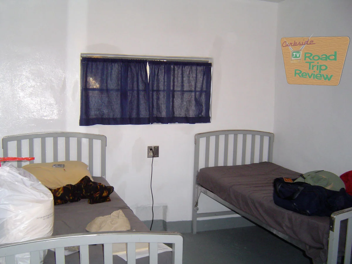 Zzyzx-bunk-room.jpg