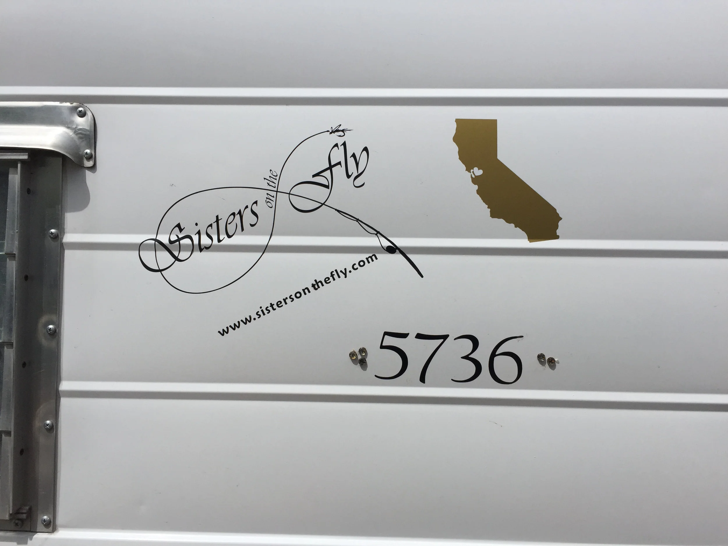 Sisters on the Fly - 4.jpg