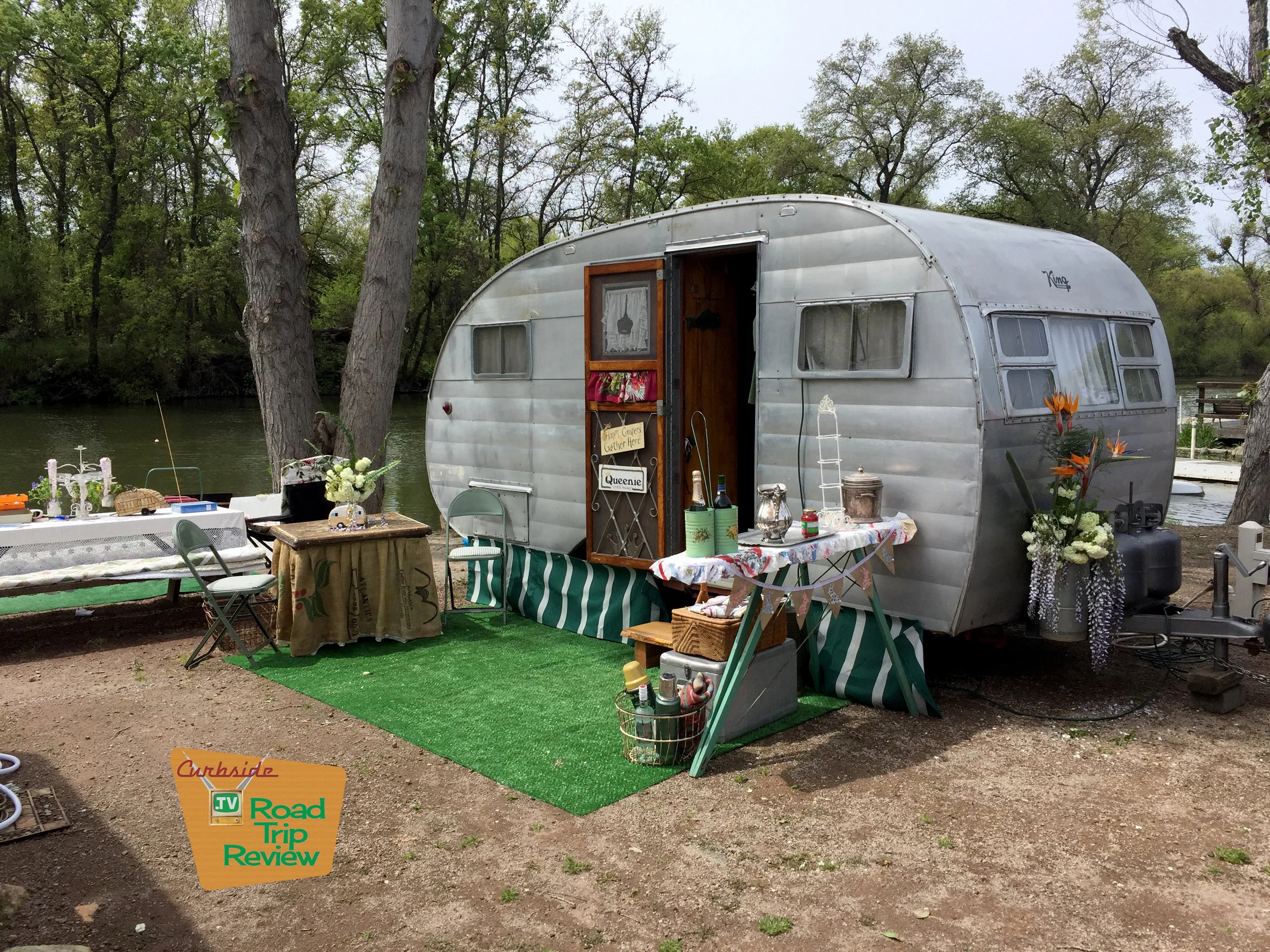 Sisters on the Fly - 5.jpg