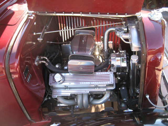 1934 Ford engine.jpg