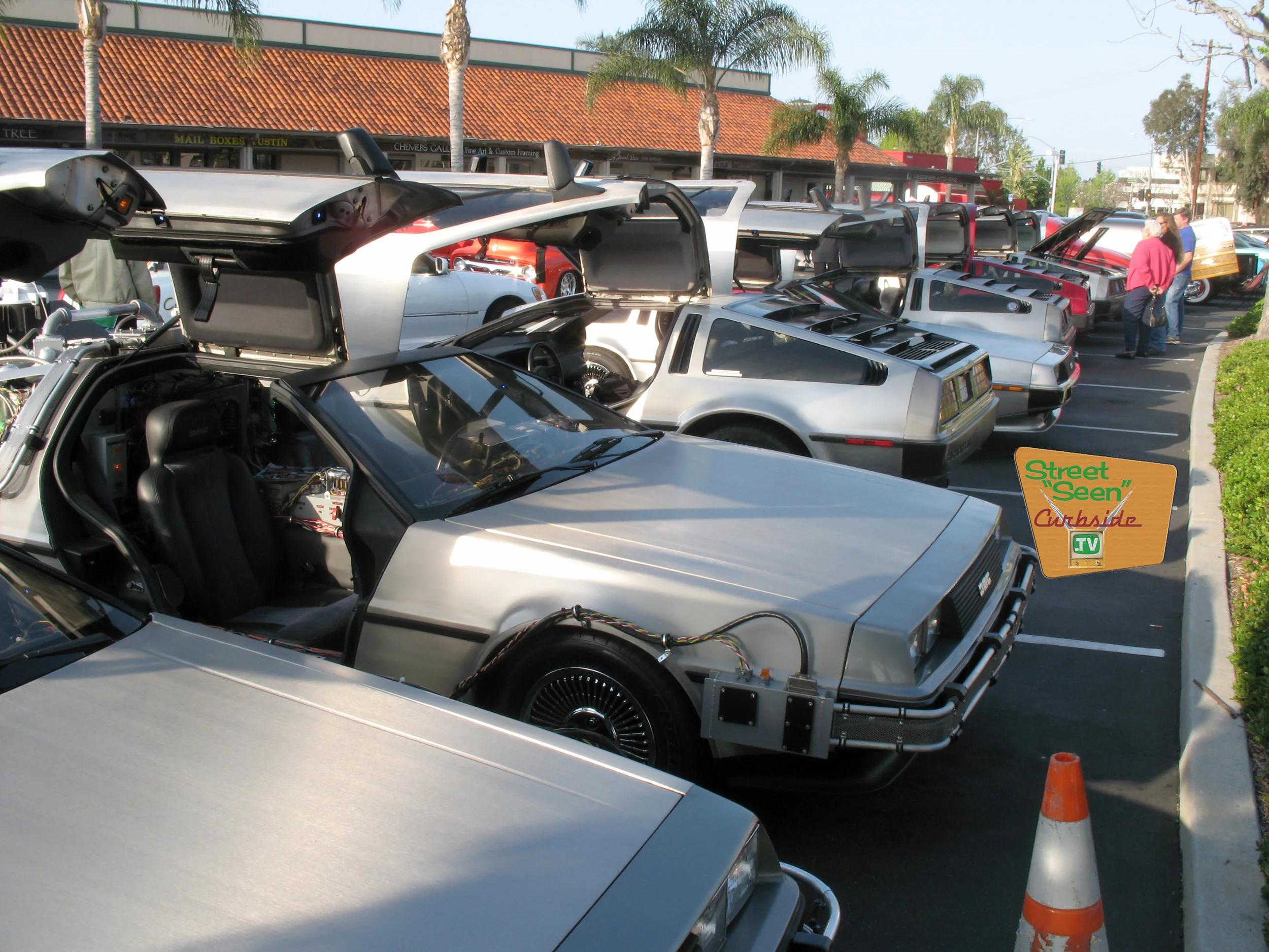 DeLorean DMC-12