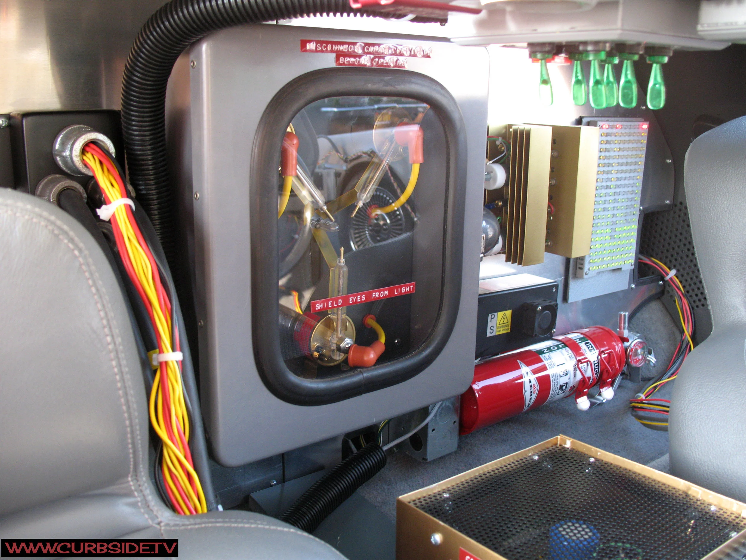 DeLorean DMC-12 time machine