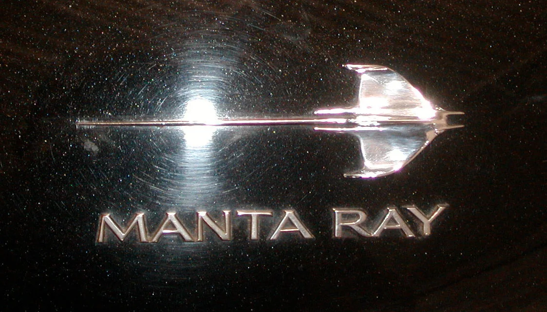 Corvette-manta-Ray-badge.jpg