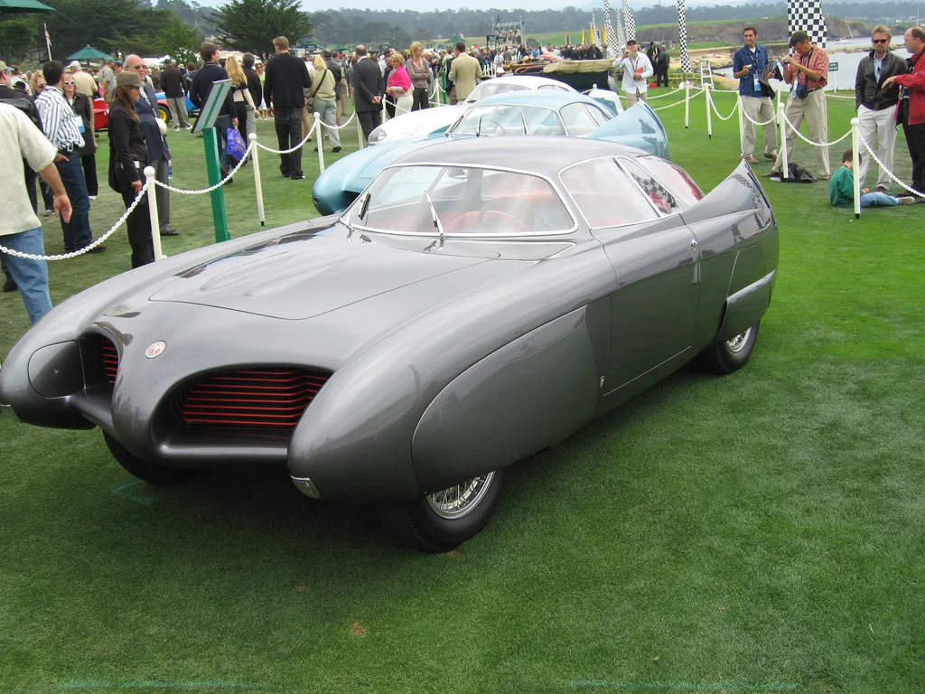 Alfa Romeo BATs at concours.jpg