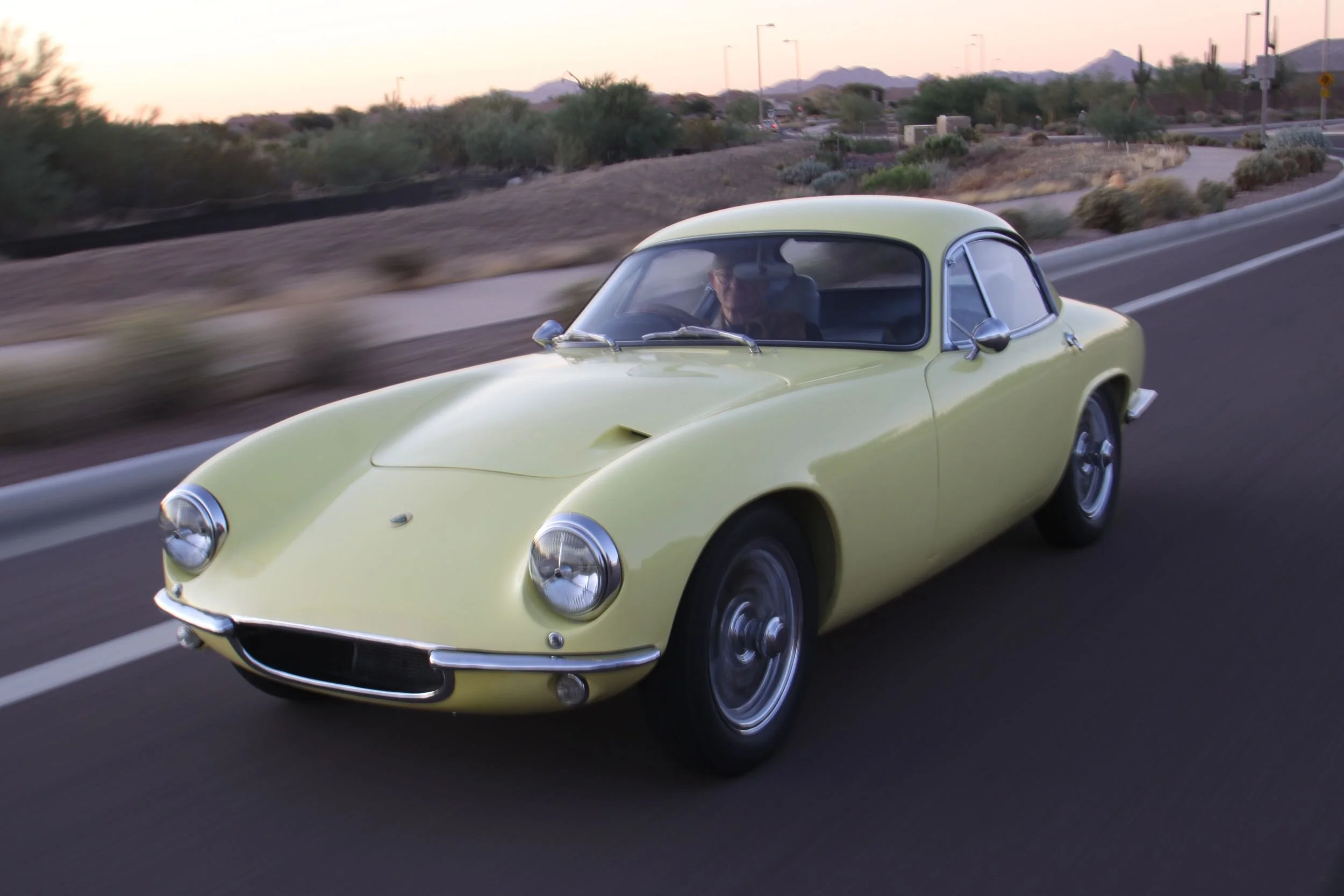 Lotus Elite 2.jpg