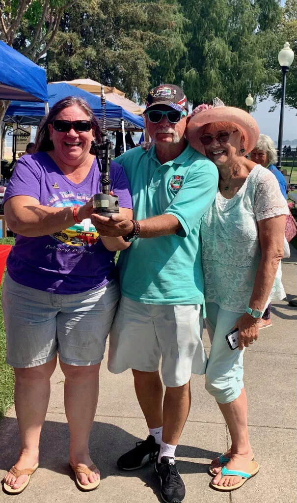  Peggy and Ricky Bonds won the Fire Department’s favorite for their beautiful T-Bird.  
