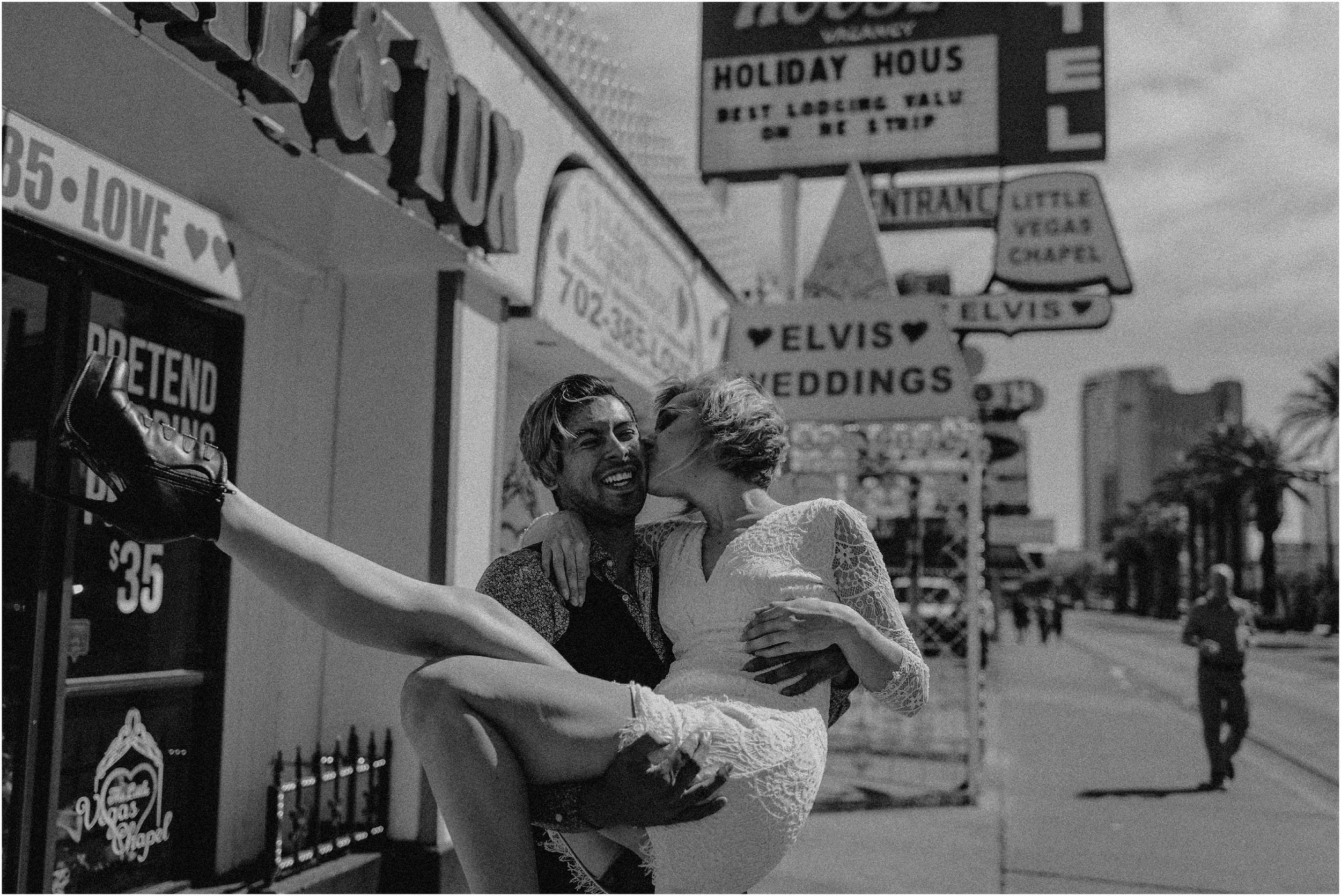 Elvis wedding at the Little White Chapel on Las Vegas Boulevard