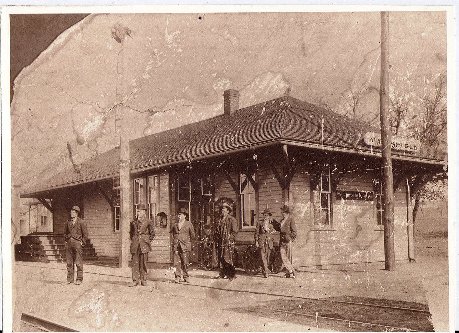 82322 Mansfield Depot c 1915 .jpg