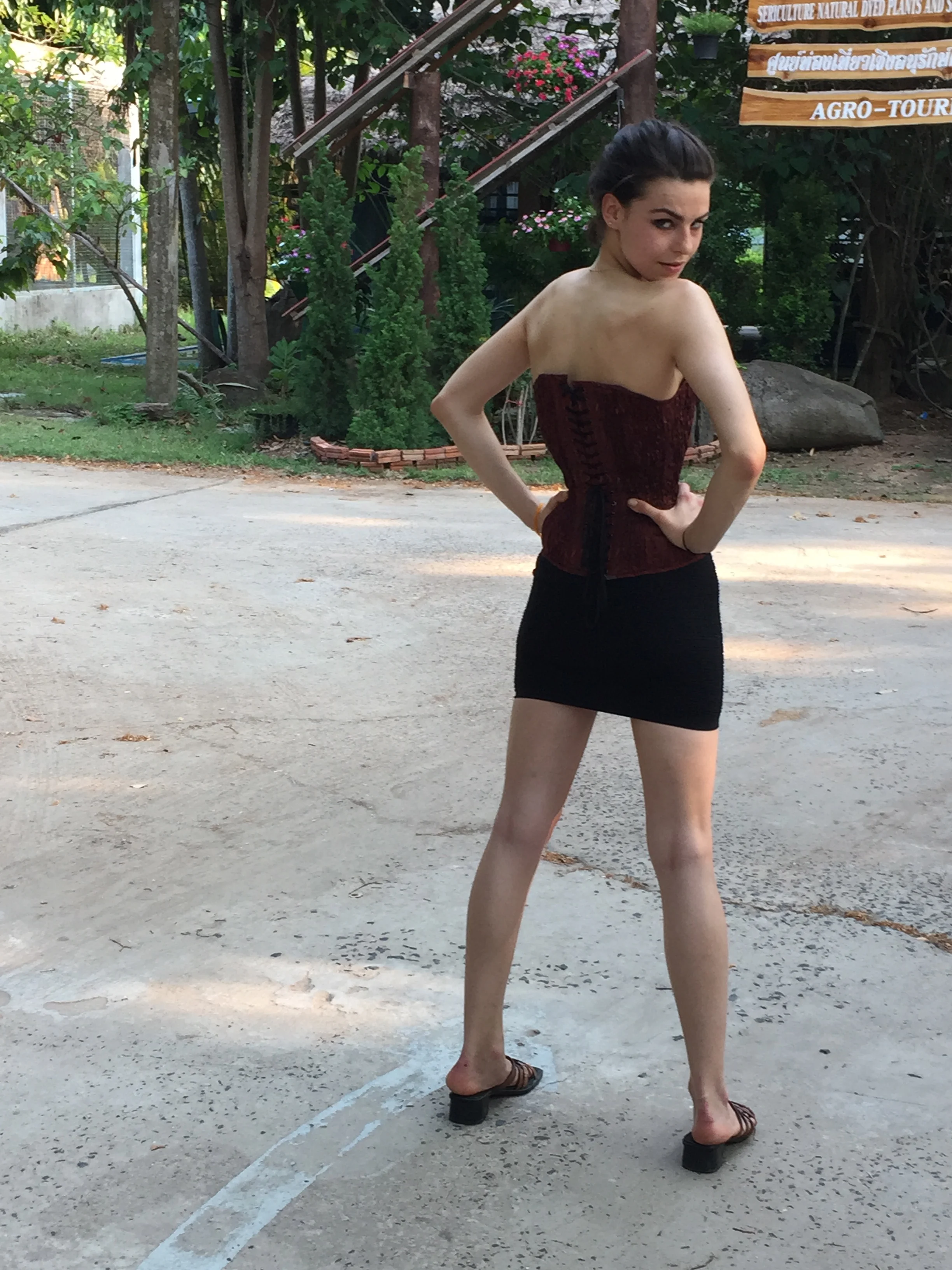 Ian Wallace's corset mastery